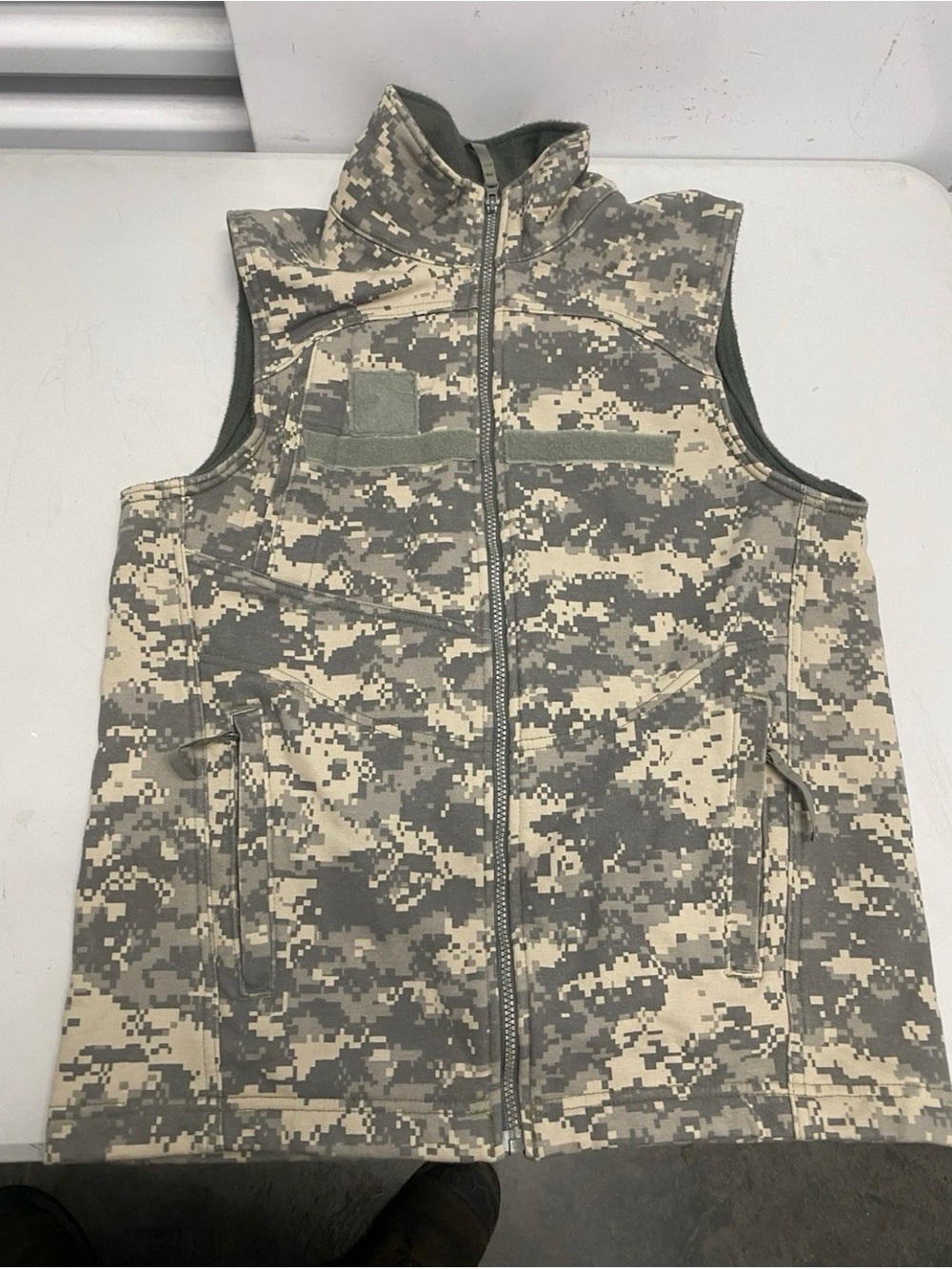 Massif Elements FREE IWOL Vest Men's Medium ACU Digital Camo Flame Resistant